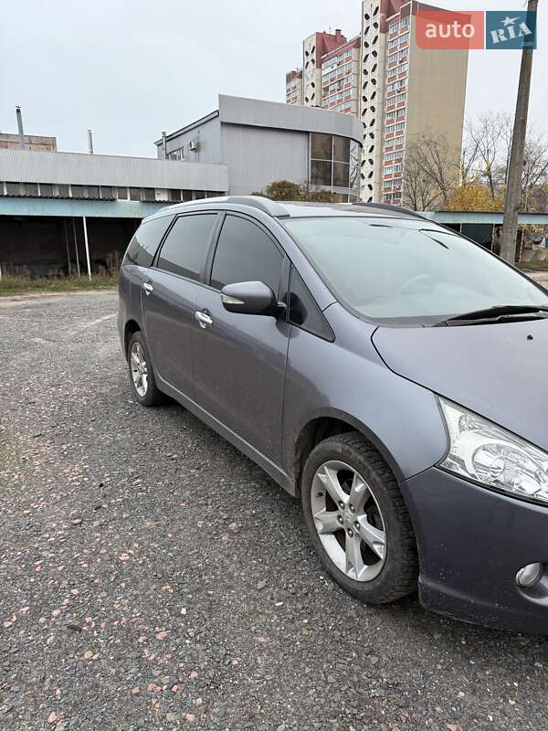 Минивэн Mitsubishi Grandis 2008 в Киеве фото 2 Минивэн Mitsubishi Grandis 2008 в Киеве
