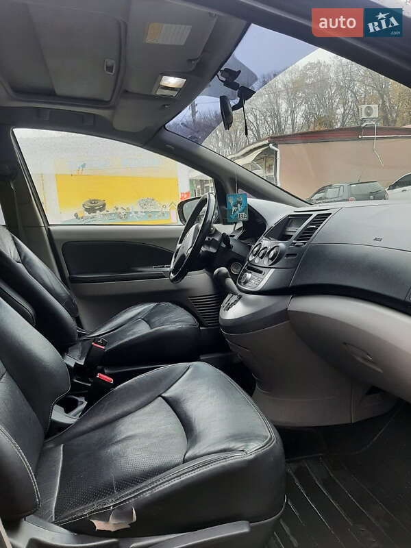 Минивэн Mitsubishi Grandis 2008 в Умани