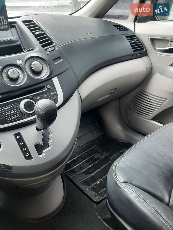 Минивэн Mitsubishi Grandis 2008 в Умани