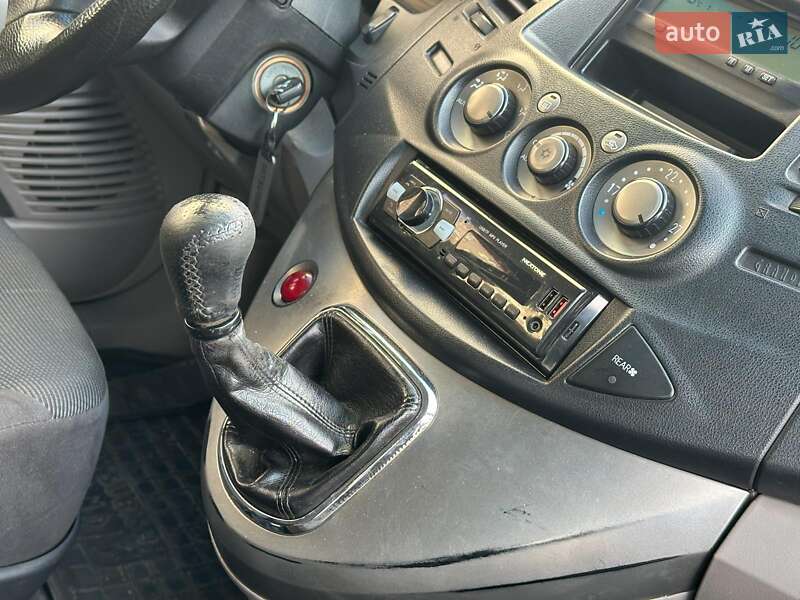 Мінівен Mitsubishi Grandis 2006 в Львові