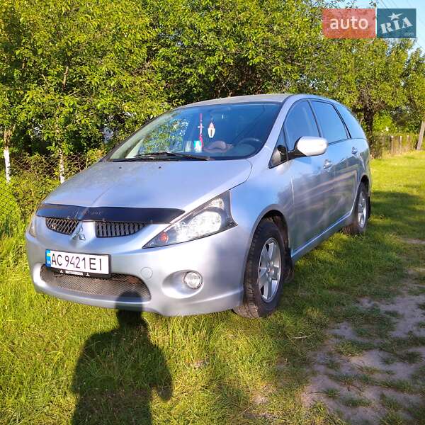 Минивэн Mitsubishi Grandis 2006 в Луцке