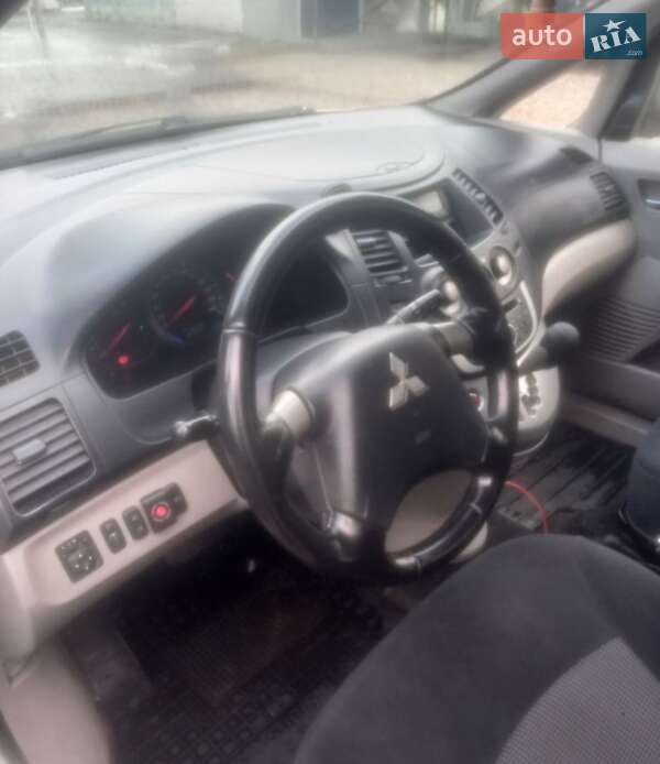 Минивэн Mitsubishi Grandis 2008 в Первомайске