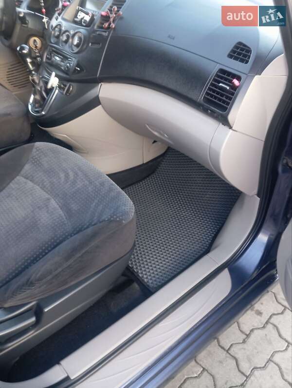 Минивэн Mitsubishi Grandis 2006 в Сарнах фото 11 Минивэн Mitsubishi Grandis 2006 в Сарнах