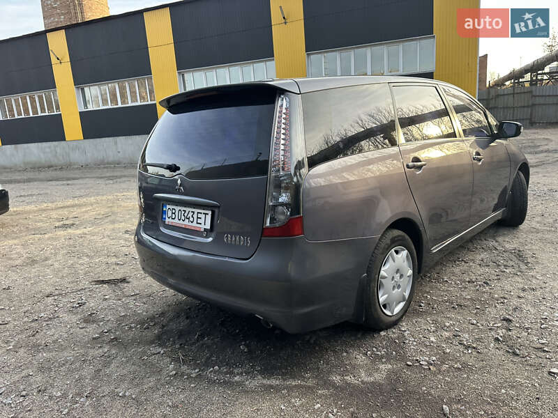 Минивэн Mitsubishi Grandis 2008 в Нежине фото 10 Минивэн Mitsubishi Grandis 2008 в Нежине
