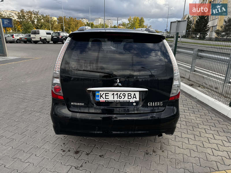 Мінівен Mitsubishi Grandis 2009 в Києві фото 5 Мінівен Mitsubishi Grandis 2009 в Києві