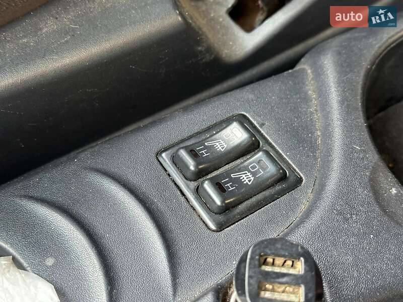 Минивэн Mitsubishi Grandis 2006 в Одессе