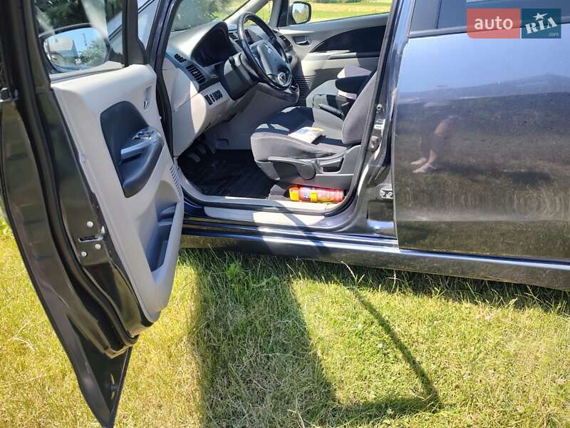 Минивэн Mitsubishi Grandis 2008 в Теребовле