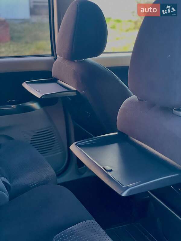 Минивэн Mitsubishi Grandis 2007 в Тернополе