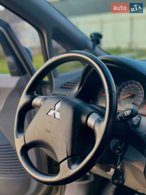 Минивэн Mitsubishi Grandis 2007 в Тернополе