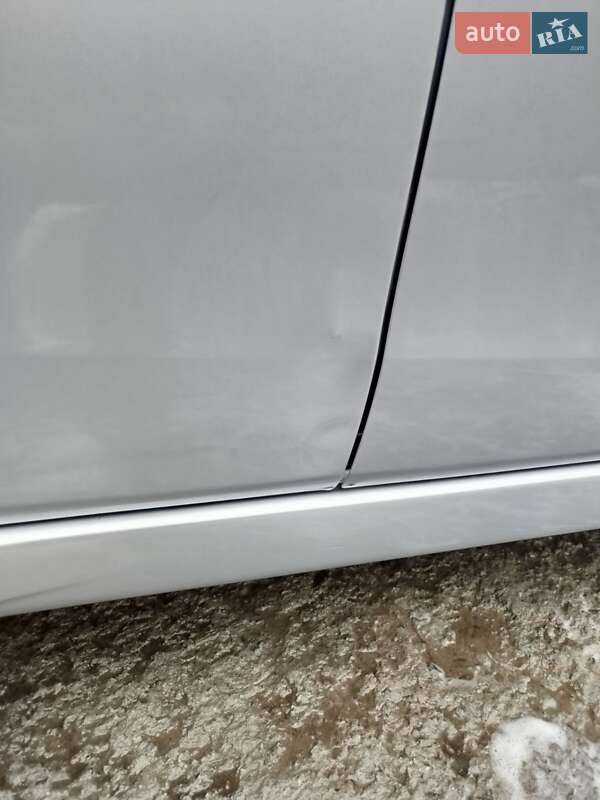 Минивэн Mitsubishi Grandis 2004 в Днепре фото 3 Минивэн Mitsubishi Grandis 2004 в Днепре