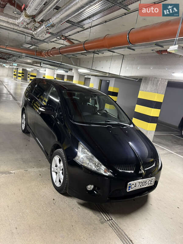 Мінівен Mitsubishi Grandis 2008 в Умані