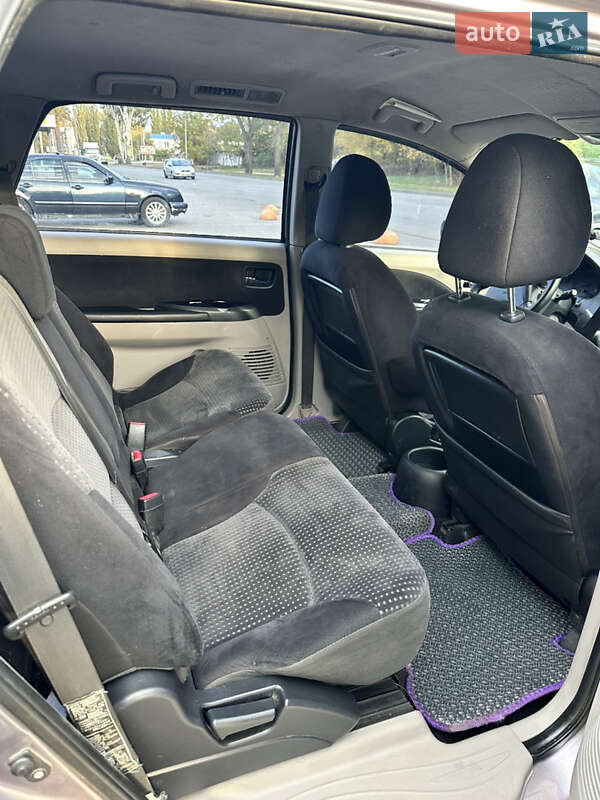 Мінівен Mitsubishi Grandis 2006 в Нікополі