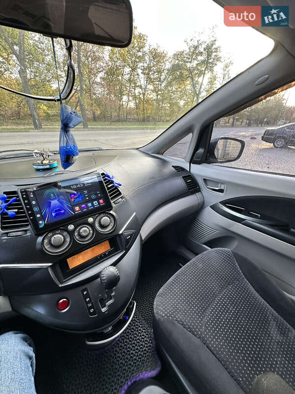 Мінівен Mitsubishi Grandis 2006 в Нікополі