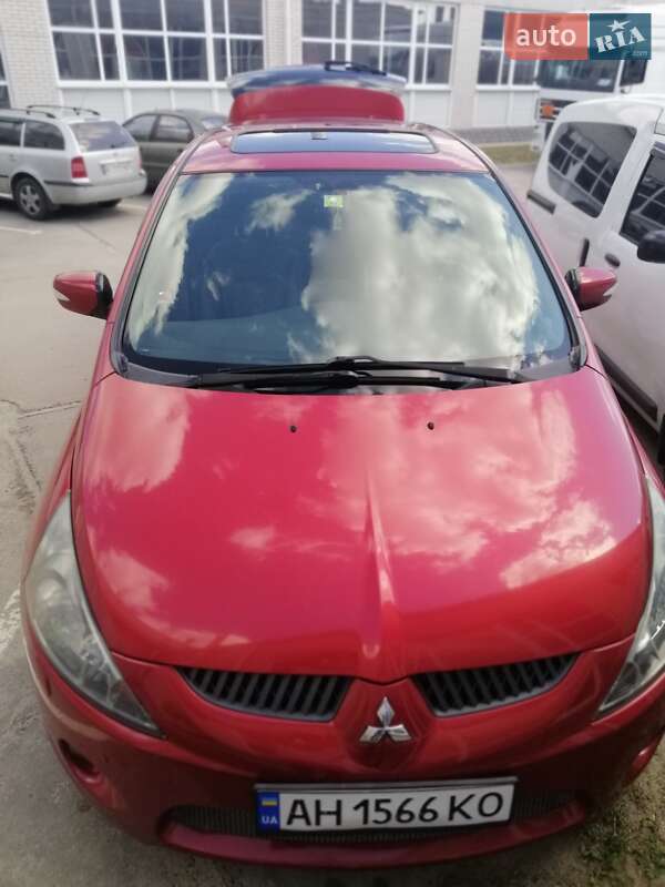 Минивэн Mitsubishi Grandis 2006 в Киеве