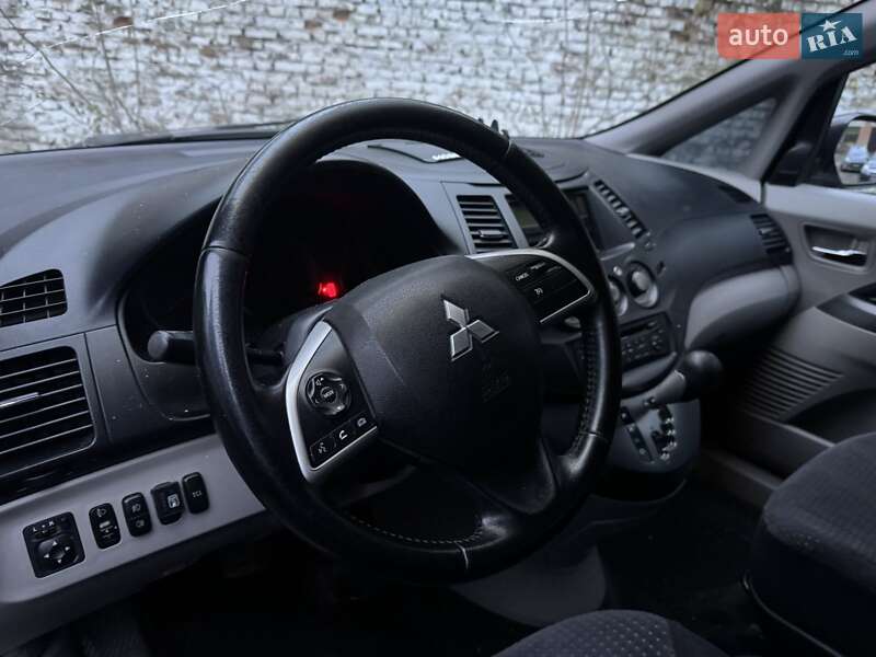 Мінівен Mitsubishi Grandis 2007 в Тернополі