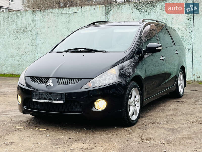 Мінівен Mitsubishi Grandis 2007 в Кам'янському