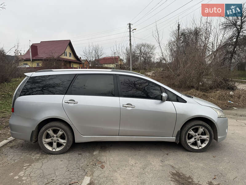 Мінівен Mitsubishi Grandis 2007 в Умані фото 3 Мінівен Mitsubishi Grandis 2007 в Умані