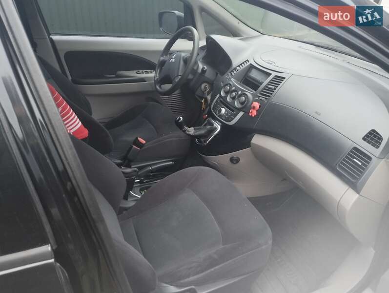 Минивэн Mitsubishi Grandis 2008 в Переяславе фото 6 Минивэн Mitsubishi Grandis 2008 в Переяславе