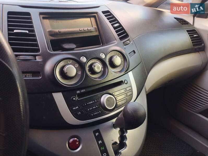 Минивэн Mitsubishi Grandis 2009 в Киеве фото 10 Минивэн Mitsubishi Grandis 2009 в Киеве