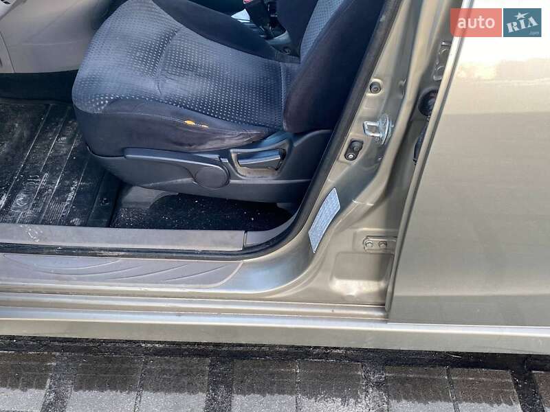 Mitsubishi Grandis 2007 Mitsubishi Grandis 2007