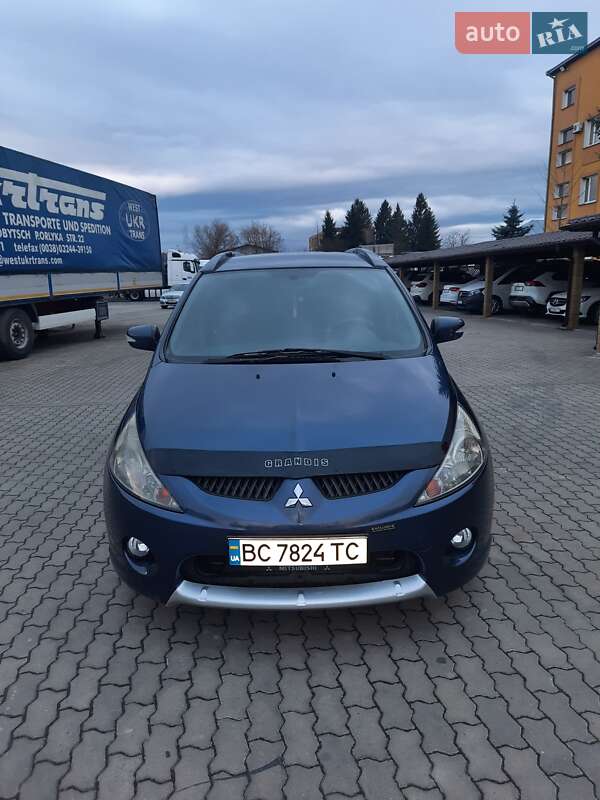 Mitsubishi Grandis 2008