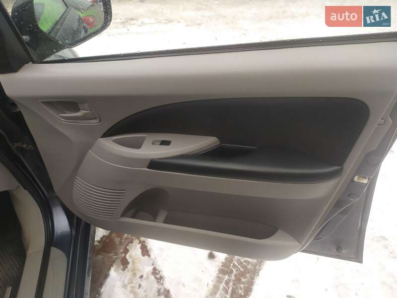 Минивэн Mitsubishi Grandis 2006 в Хмельницком