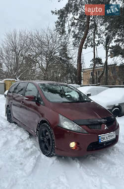 Мінівен Mitsubishi Grandis 2004 в Києві