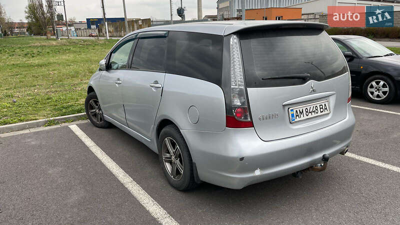 Минивэн Mitsubishi Grandis 2006 в Киеве
