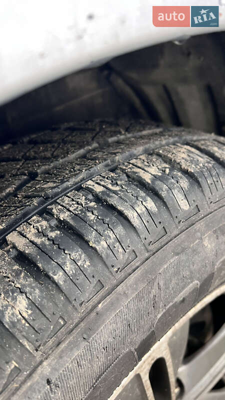 Минивэн Mitsubishi Grandis 2006 в Киеве