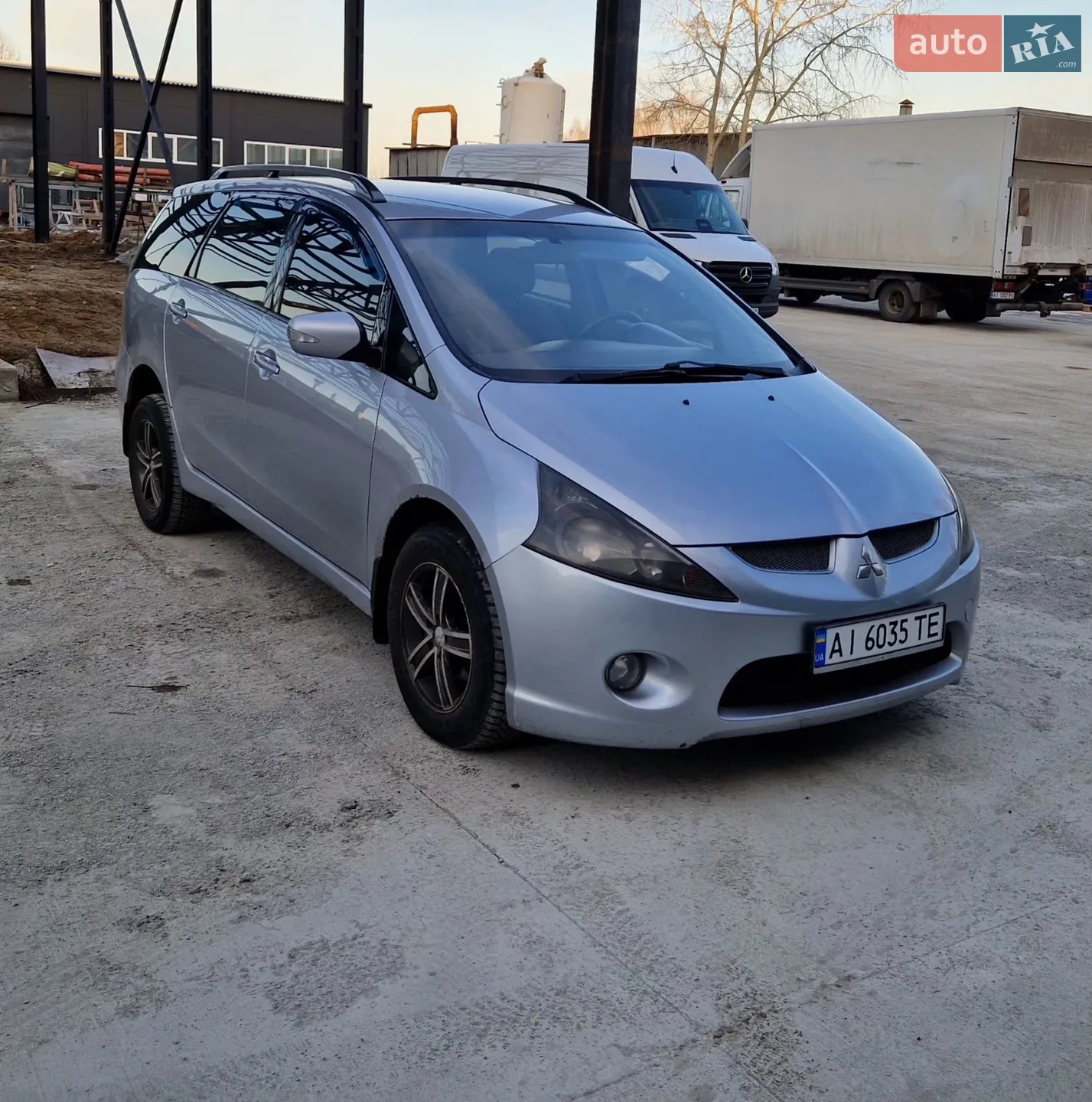 Mitsubishi Grandis 2004