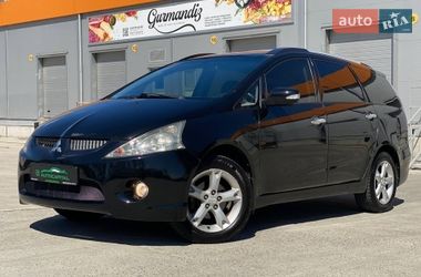 Мінівен Mitsubishi Grandis 2008 в Києві