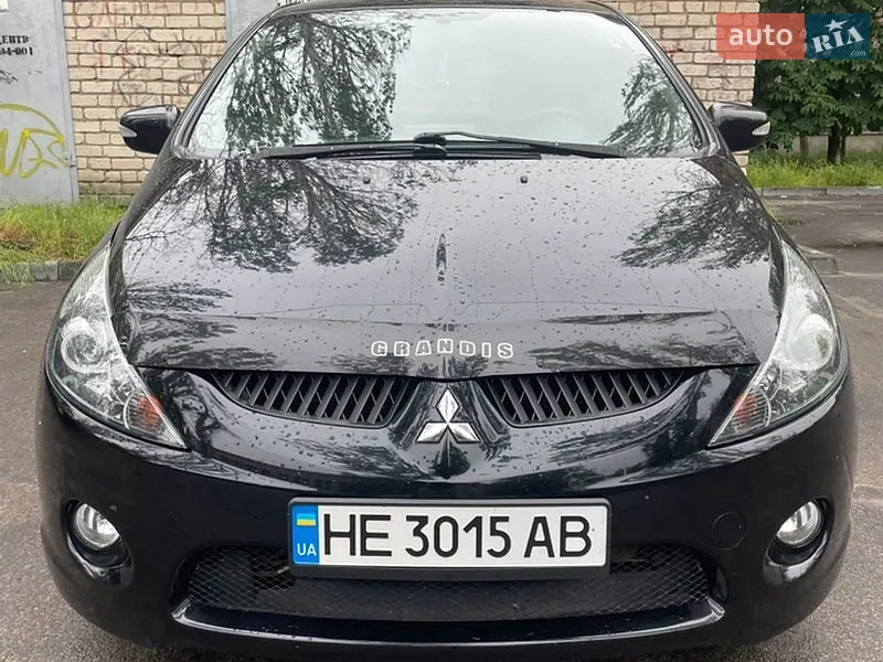Mitsubishi Grandis