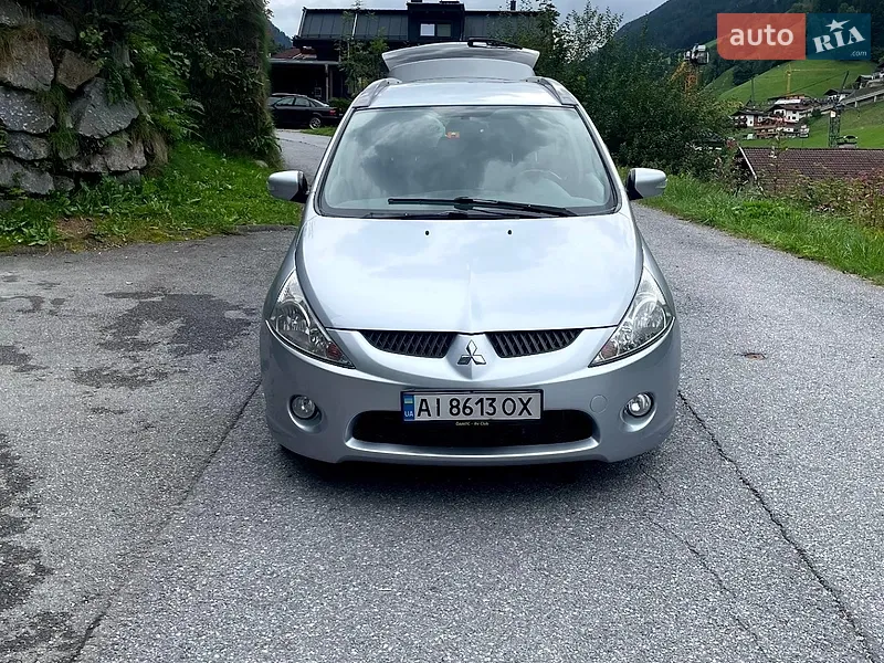 Mitsubishi Grandis 2008
