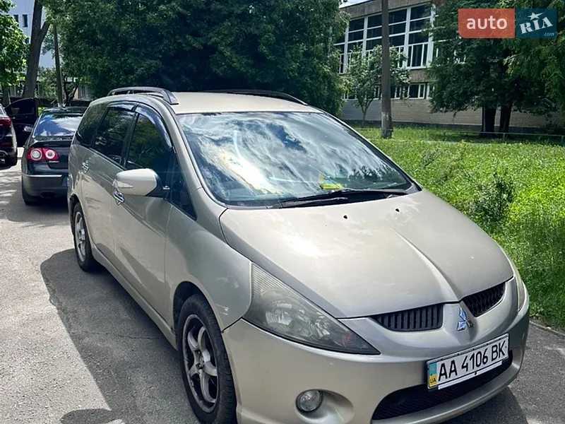 Mitsubishi Grandis