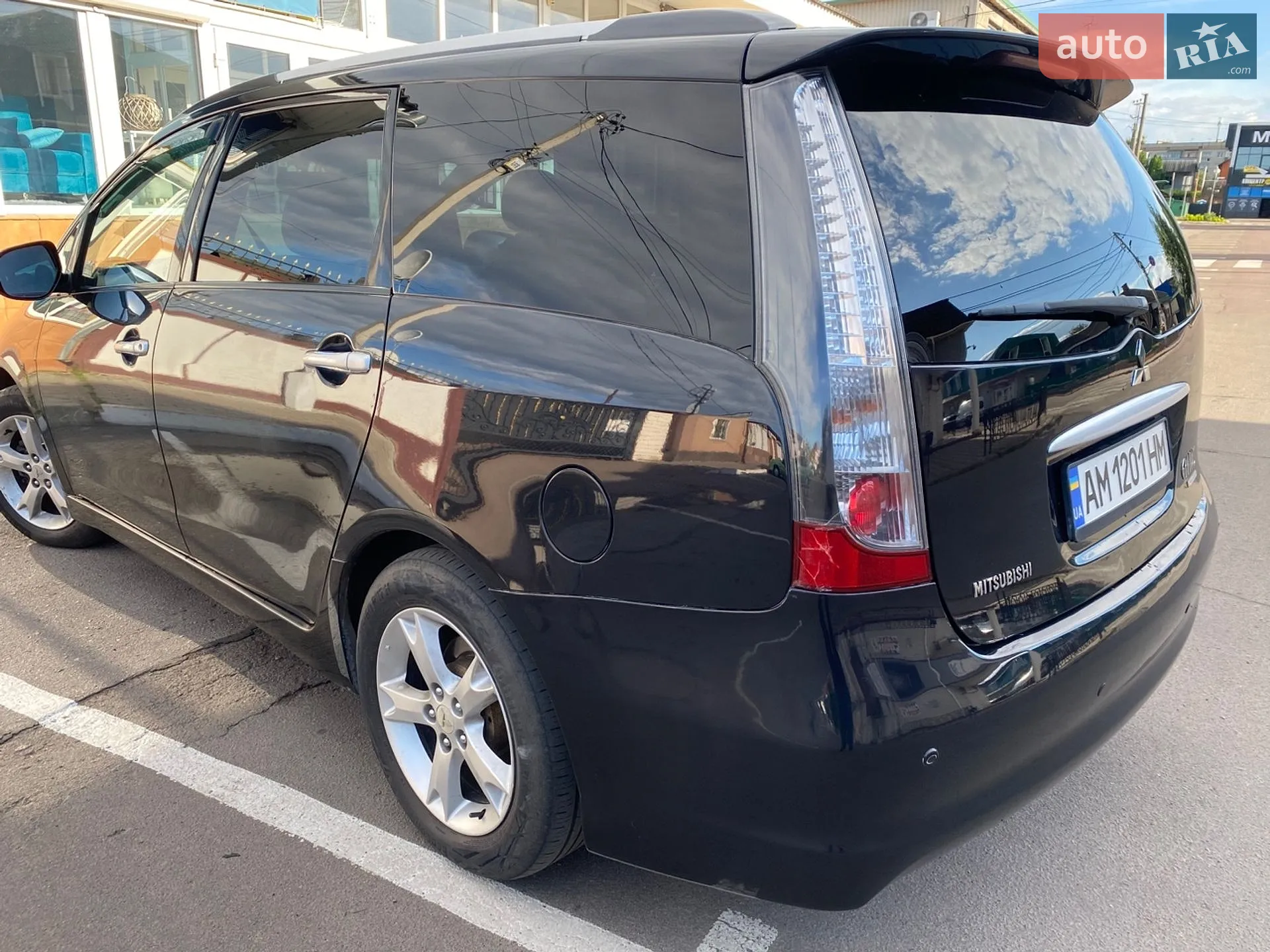 2011 Mitsubishi Grandis - мініатюра 6