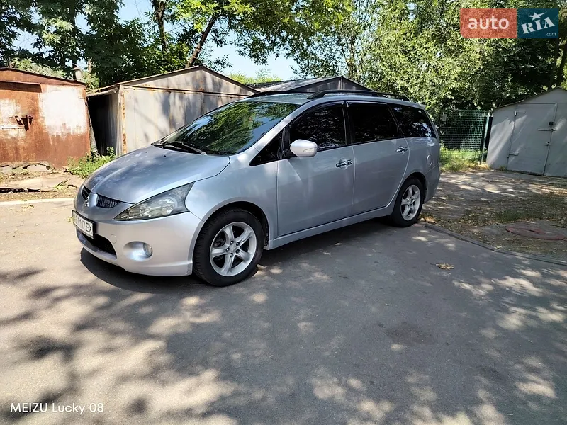 Mitsubishi Grandis