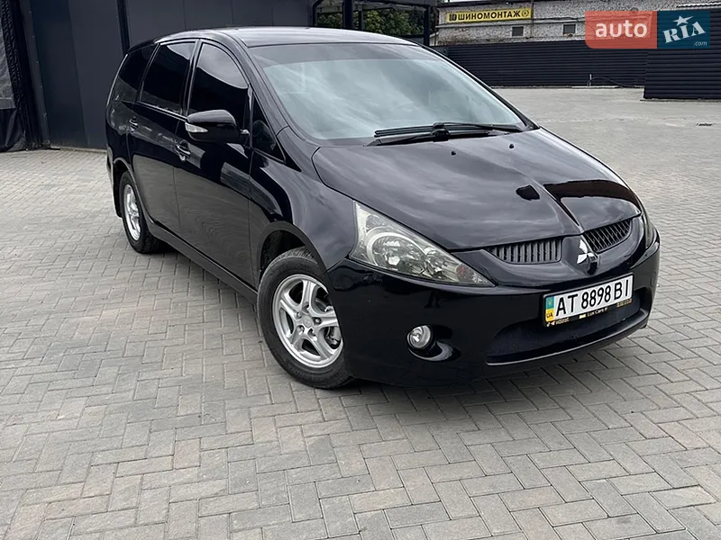 Mitsubishi Grandis 2008