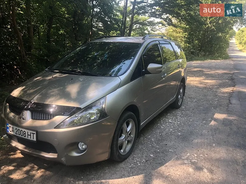 Mitsubishi Grandis