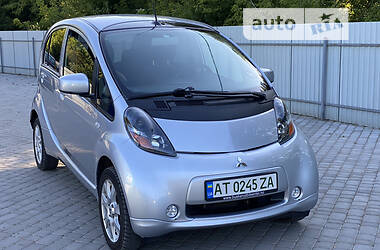 Mitsubishi i-MiEV 2012 Mitsubishi i-MiEV 2012