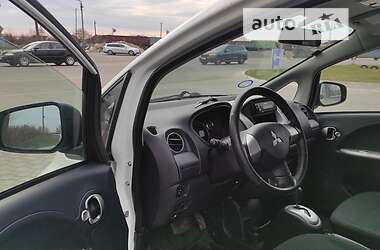 Хэтчбек Mitsubishi i-MiEV 2012 в 