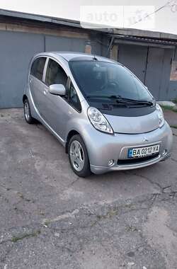 Mitsubishi i-MiEV 2016 Mitsubishi i-MiEV 2016