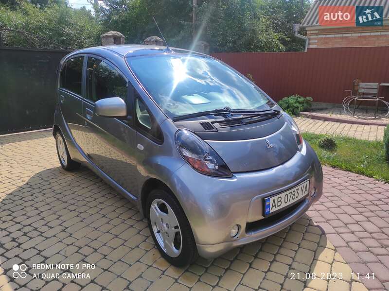 Хэтчбек Mitsubishi i-MiEV 2011 в Виннице