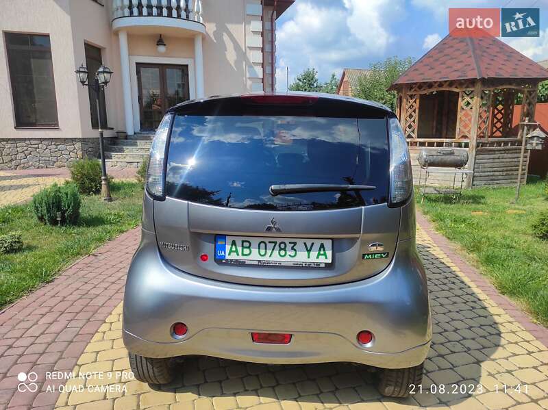 Хэтчбек Mitsubishi i-MiEV 2011 в Виннице
