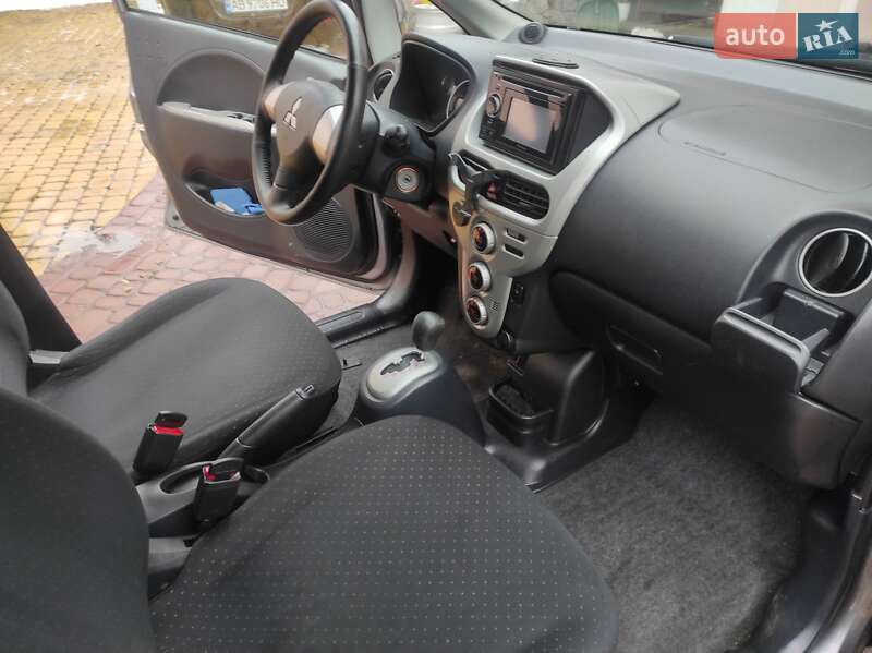 Хэтчбек Mitsubishi i-MiEV 2011 в Виннице