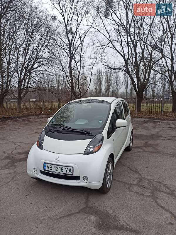 Mitsubishi i-MiEV 2011