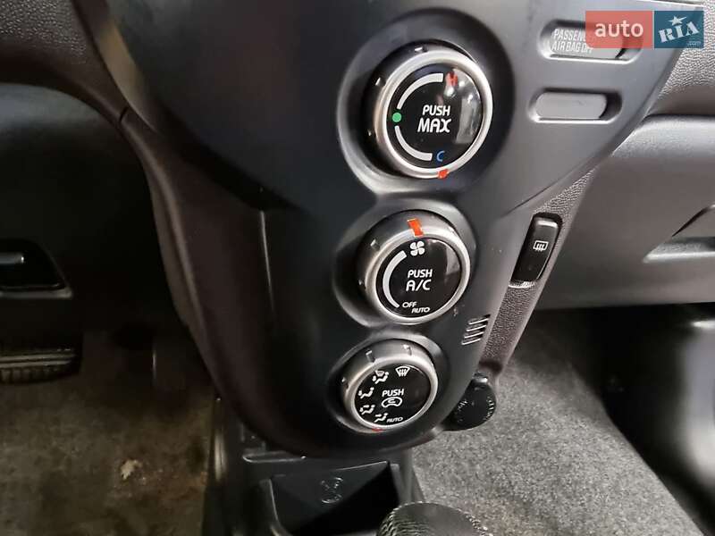 Хэтчбек Mitsubishi i-MiEV 2014 в Ивано-Франковске фото 16 Хэтчбек Mitsubishi i-MiEV 2014 в Ивано-Франковске