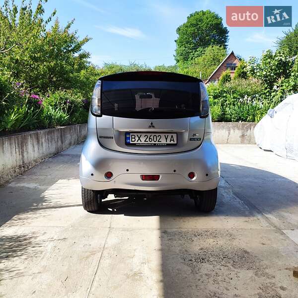 Хэтчбек Mitsubishi i-MiEV 2015 в Хмельницком