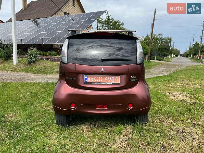 Хэтчбек Mitsubishi i-MiEV 2014 в Луцке