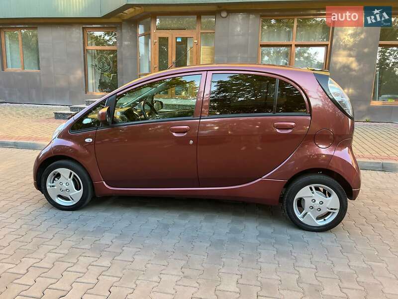 Хэтчбек Mitsubishi i-MiEV 2014 в Луцке