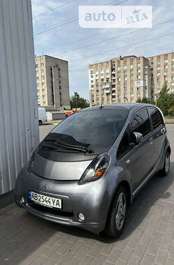 Mitsubishi i-MiEV 2011 Mitsubishi i-MiEV 2011